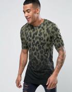 Religion T-shirt With Split Hem And Fading Animal Print - Green