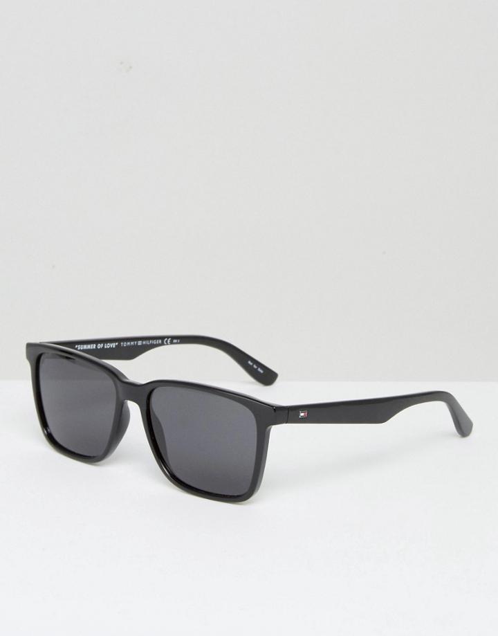 Tommy Hilfiger Square Sunglasses In Black - Black