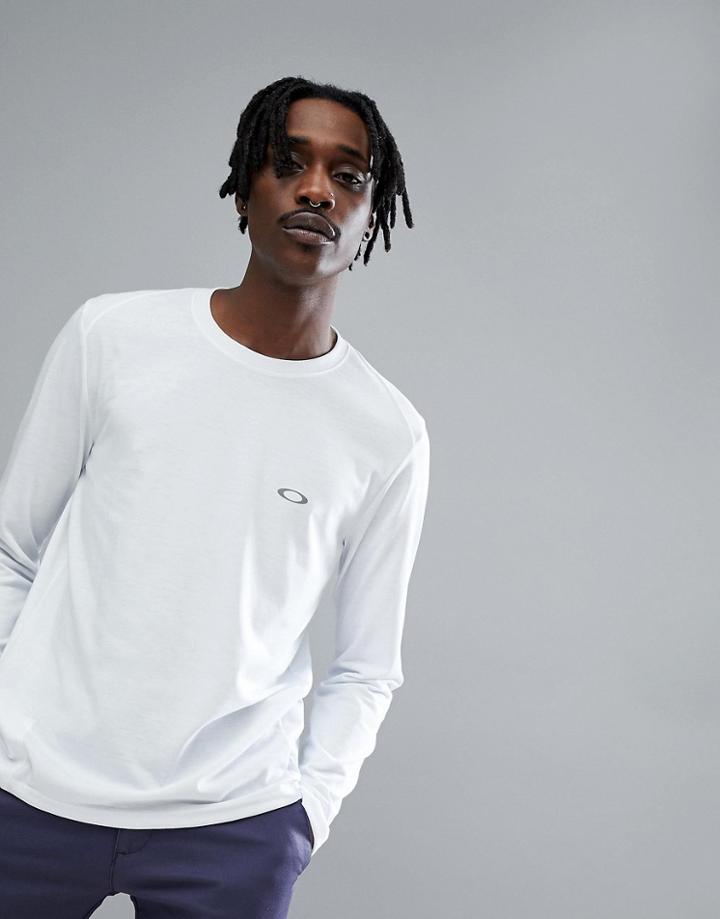Oakley Training Link Long Sleeve Top Slim Fit In White - White
