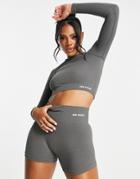 Urban Threads Seamless Long Sleeve Sports Crop Top In Charcoal-gray