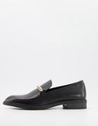Vagabond Frances Loafers With Chain Detail In Black
