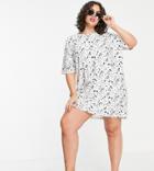 Urban Threads Plus T-shirt Dress In Star Print-white