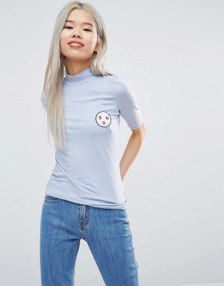 Stylenanda High Turtleneck T-shirt With Woven Patch - Blue