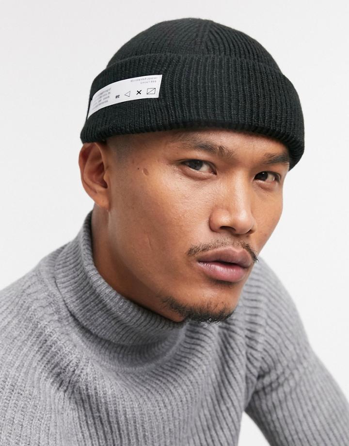 Bershka Fisherman's Beanie In Black