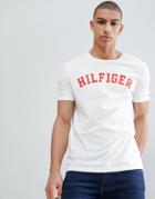 Tommy Hilfiger Logo T-shirt In White - White