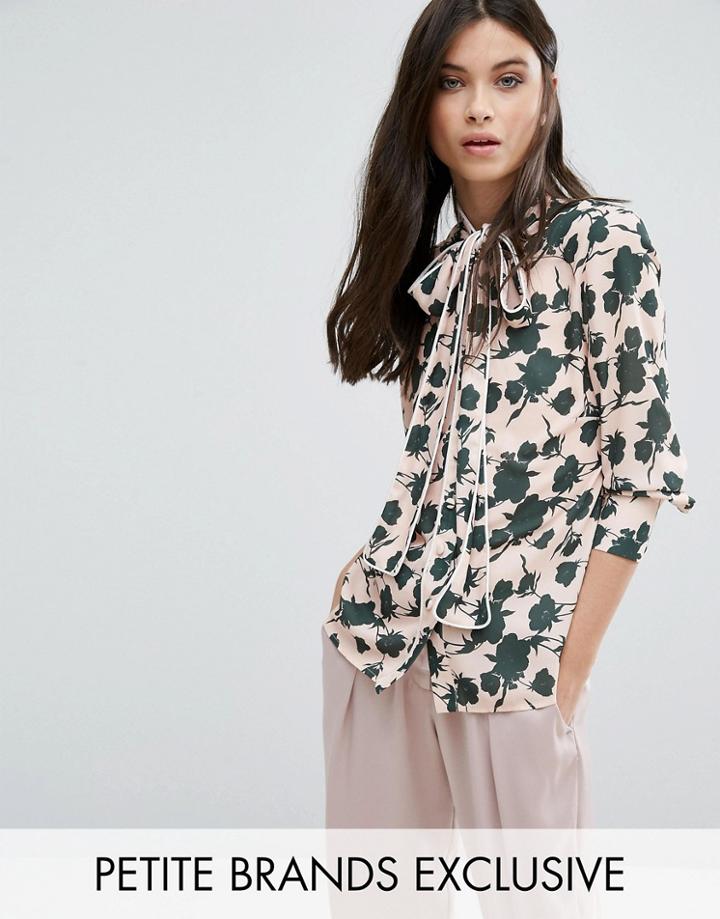 Alter Petite Pussybow Blouse In Floral Print - Multi
