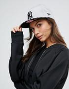 New Era 9 Fifty Spring Leopard Snap New York Yankees Cap - White