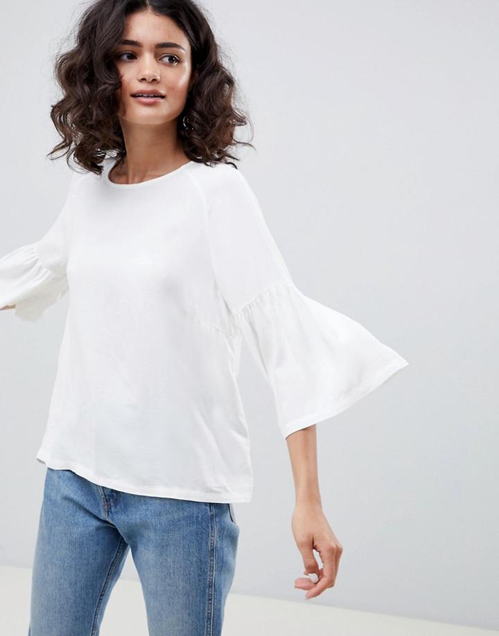 Just Female Garner Fluted Sleeve Blouse-white