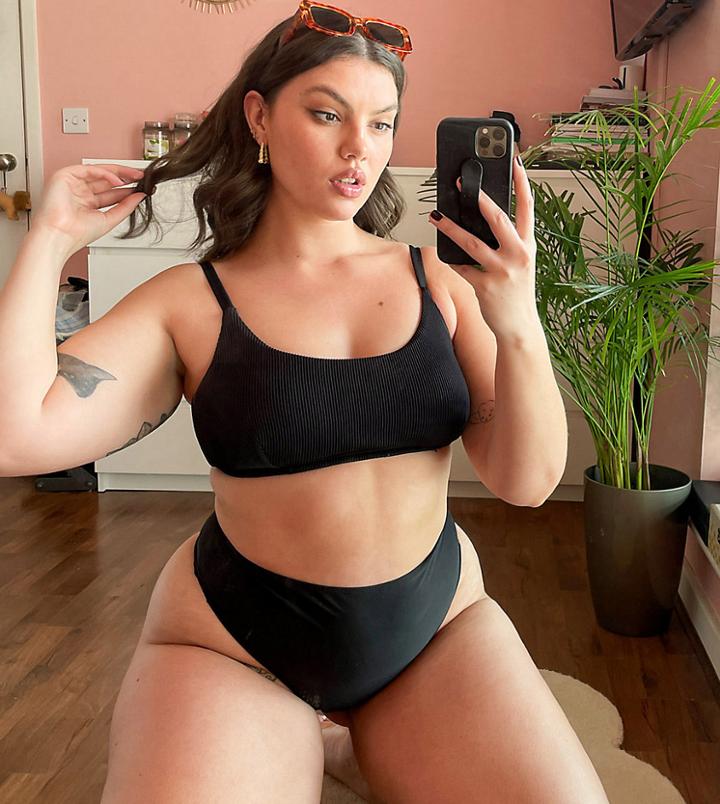 Simply Be Mix And Match Textured Bikini Top In Black