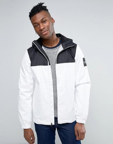 The North Face Mountain Q Jacket Hooded Sleeve Logo In White/black - White