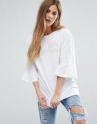 Ellesse Oversized T-shirt With Frill Sleeves And Tonal Logo - White