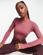 Urban Threads Seamless Long Sleeve Sports Crop Top In Dusky Pink