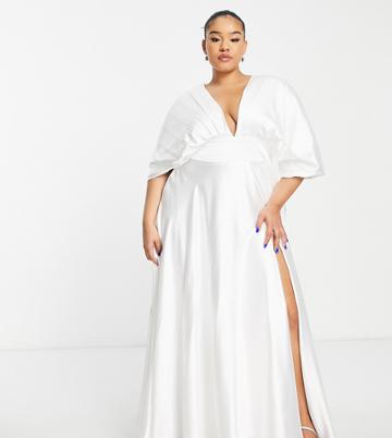 Yaura Plus Plunge Maxi Dress In Ivory-white