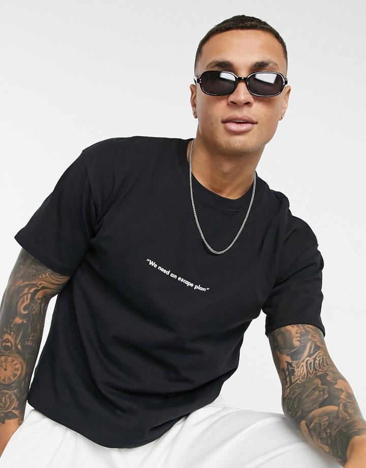 Pull & Bear T-shirt With Chest Print In Black