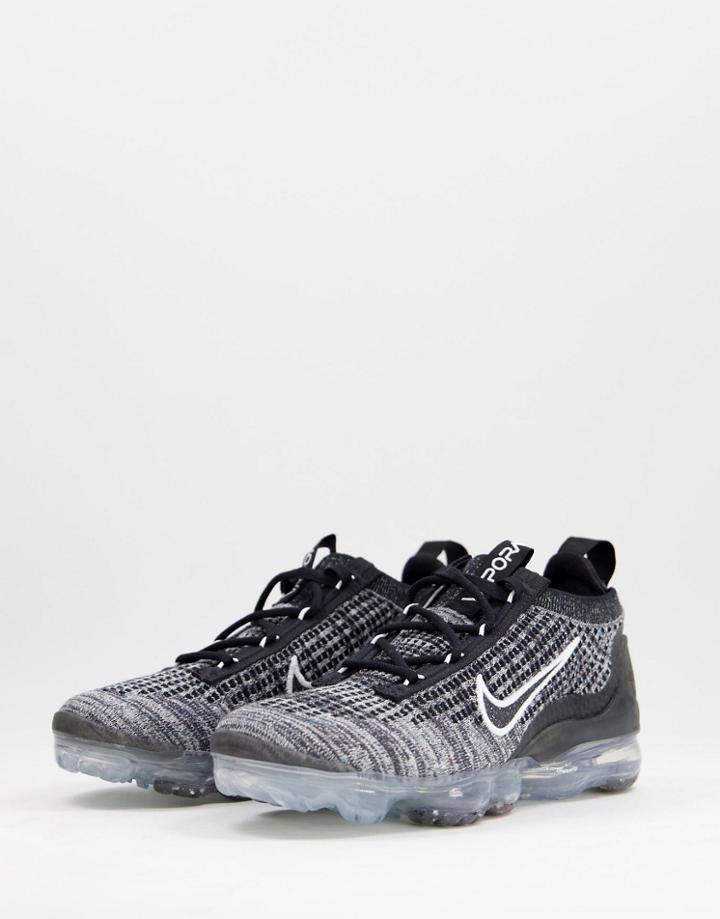 Nike Air Vapormax 2021 Flyknit Move To Zero Sneakers In Black And Gray-grey