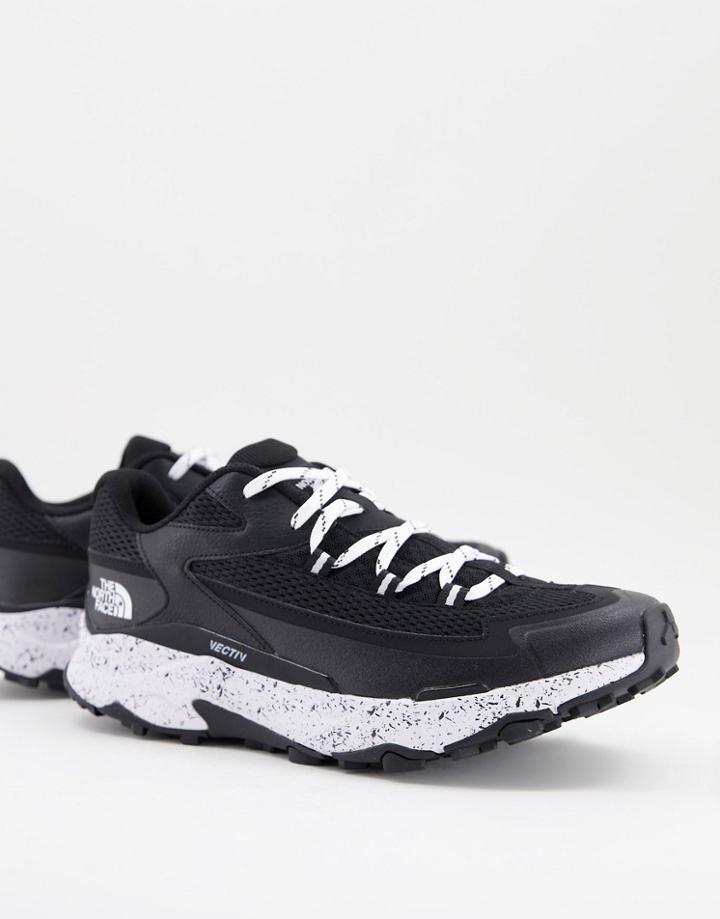 The North Face Vectiv Taraval Sneakers In Triple Black