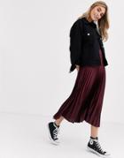 New Look Satin Pleated Skirt In Burgundy-red