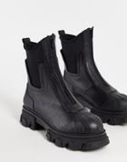 Public Desire Man Conan Toe Cap Zip Chelsea Boots In Black