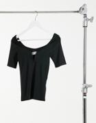 Ivyrevel Plunge Neck Top In Black