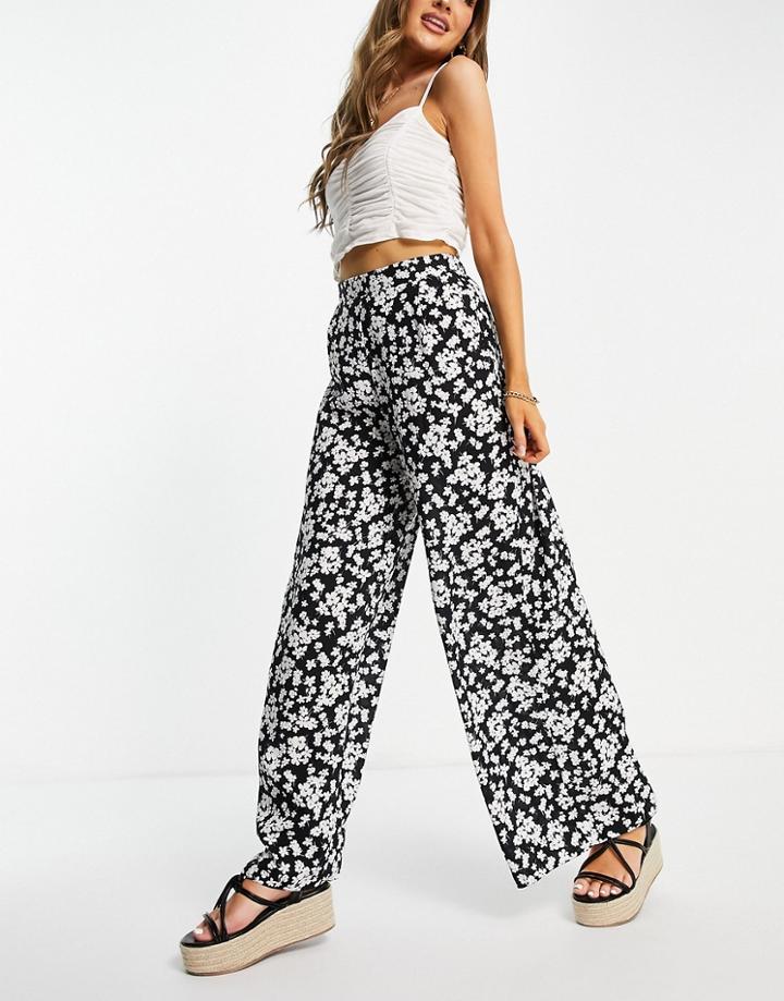 New Look Wide Leg Pants In Black Ditsy Floral