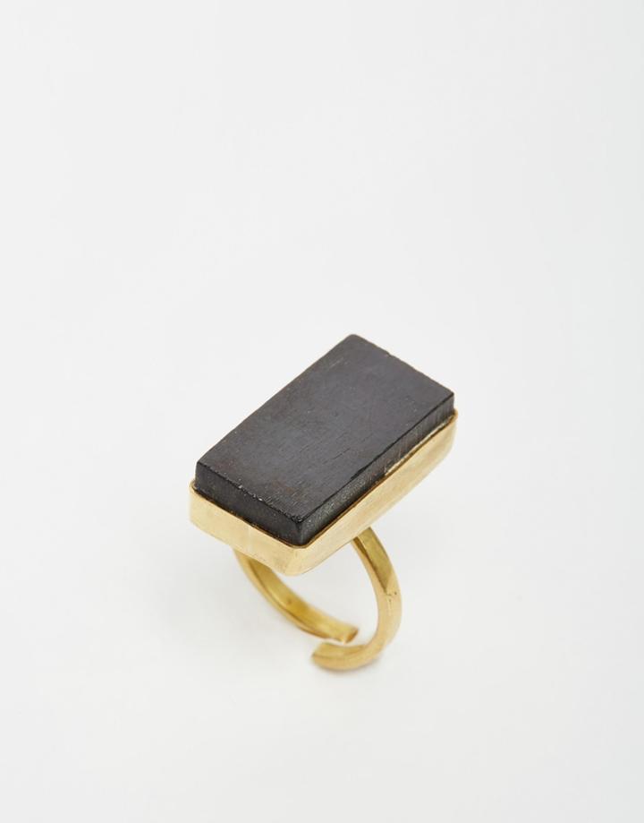 Made Black Rectangle Stone Ring - Gold