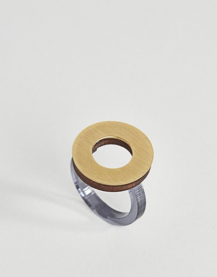 Wolf And Moon Disc Ring - Gold