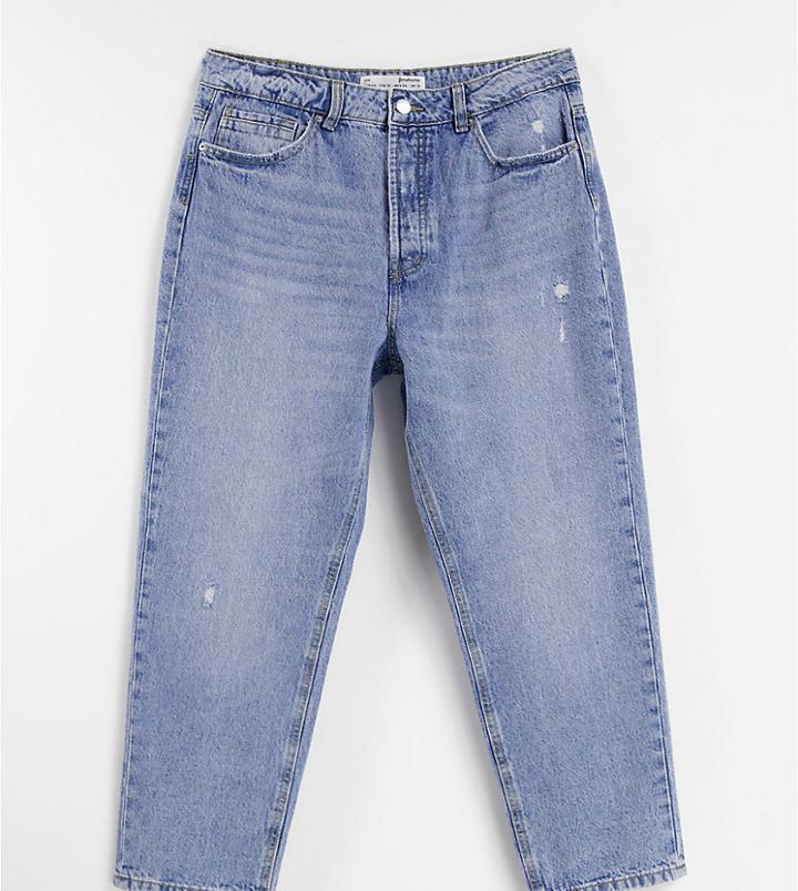 Stradivarius Petite Mom Fit Vintage Jeans In Light Wash-blues