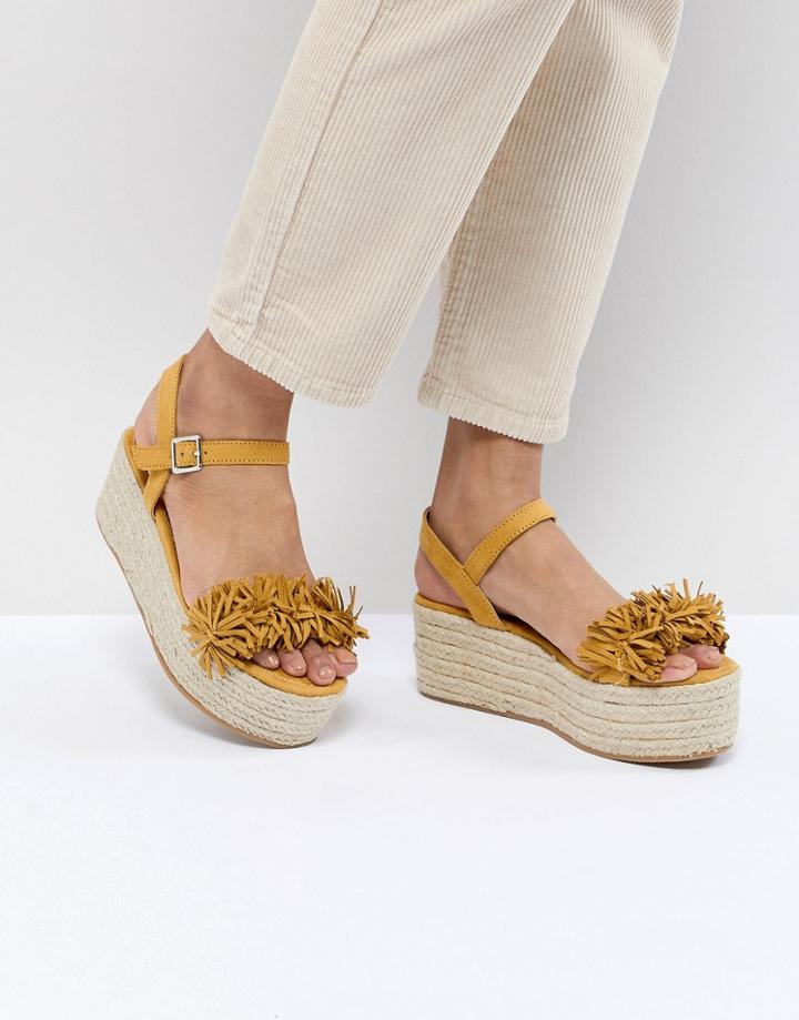 Pull & Bear Flatform Espadrille With Tassle Front In Yellow - Yellow