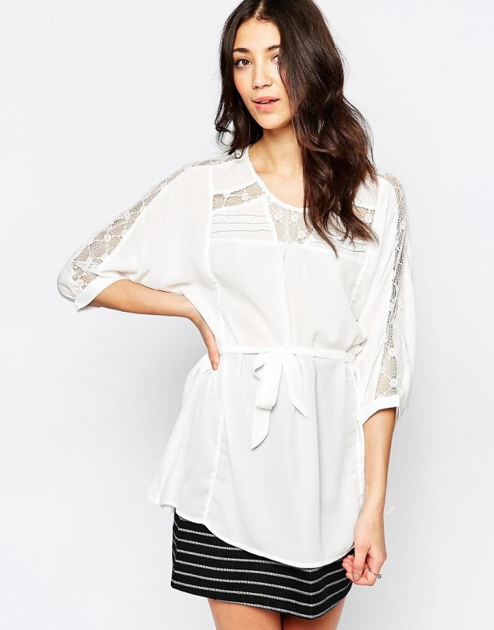 Lavand 3/4 Sleeve Belted Top With Lace Detail - W
