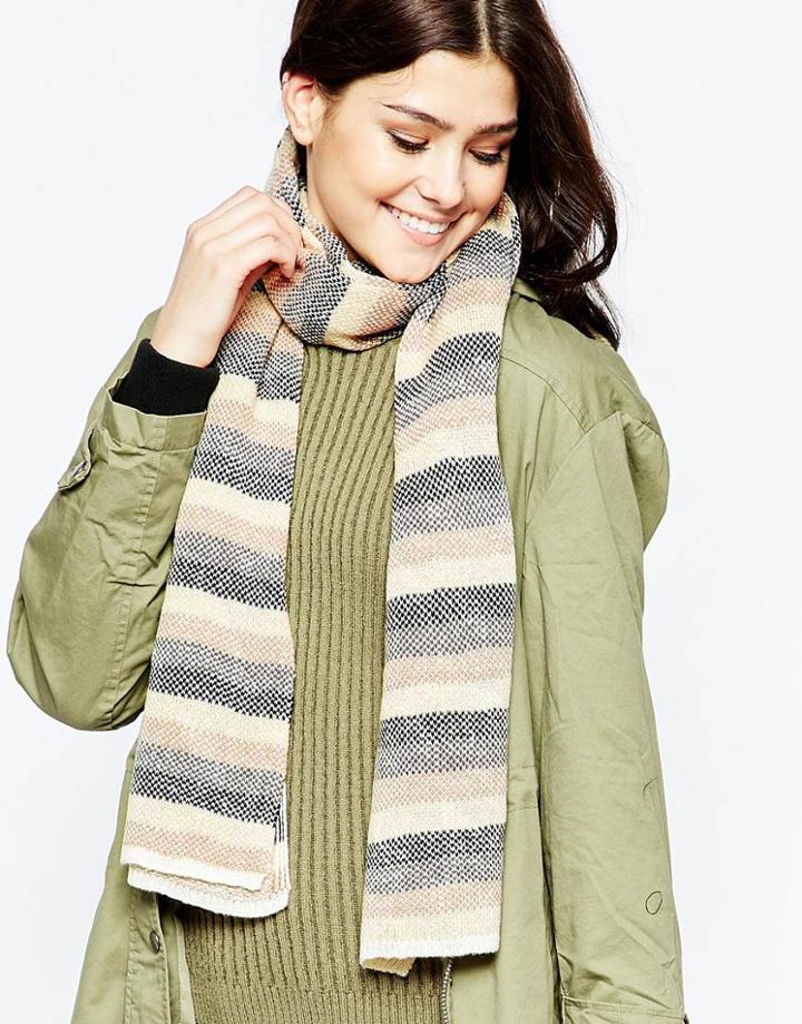 Echo Oversized Scarf In Fuzzy Houndstooth - Black