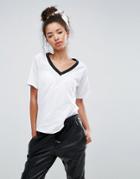 Asos T-shirt In Boyfriend Fit With Contrast V-neck - White