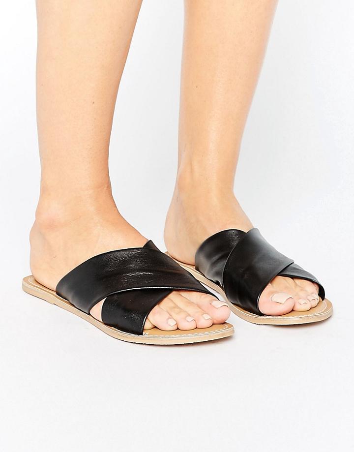 London Rebel Flat Leather Mule Sandal - Black