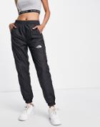 The North Face Hydrenaline Track Pants In Black