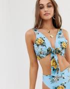 Prettylittlething Exclusive Tie Front Bikini Top In Blue Floral - Multi