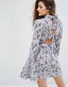 Missguided Floral Plisse Frill Sleeve Dress With Open Back - Blue