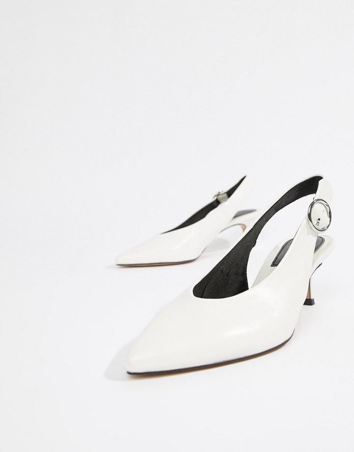 Stradivarius Sling Back Shoe In White - White