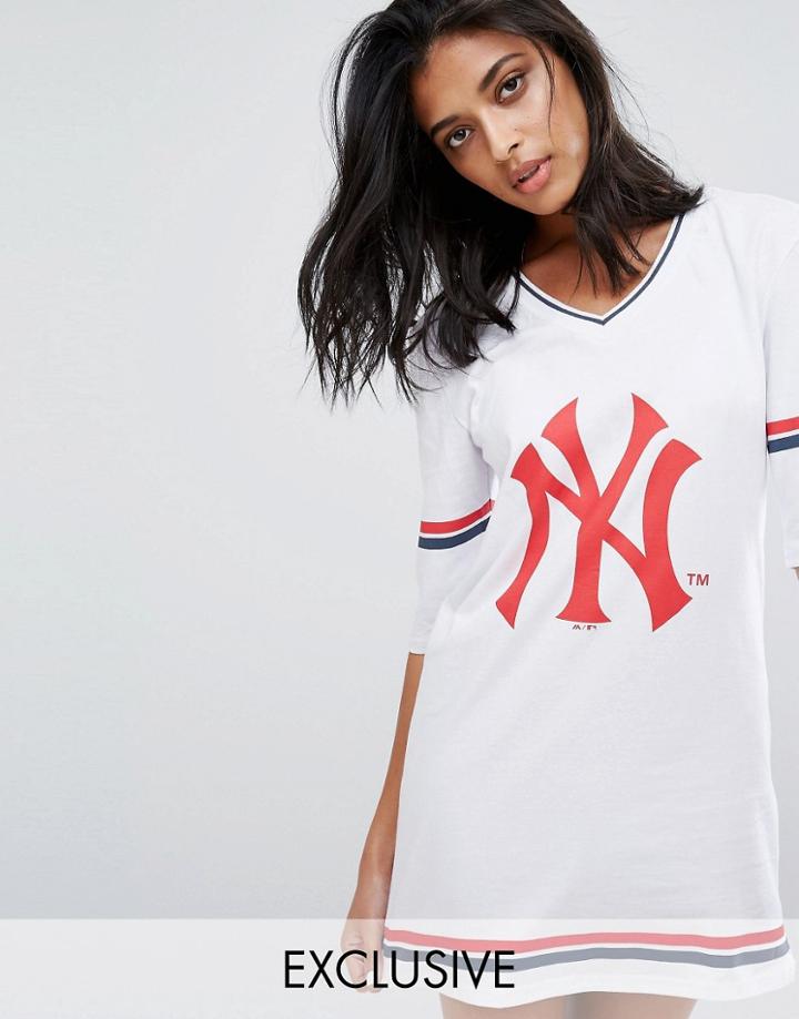 Majestic Oversized Yankees Jersey Dress - White