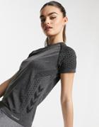 Hummel Ci Seamless T-shirt In Black Melange