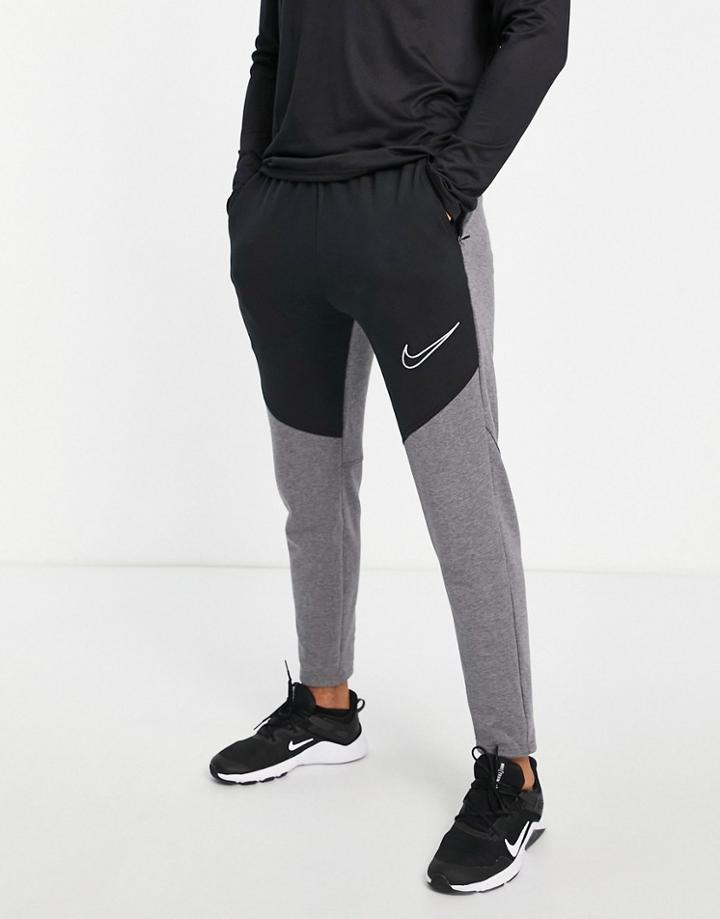 Nike Training Therma Sweatpants In Black