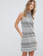 Deby Debo Geometrie Patterned Sleeveless Shift Dress - Black