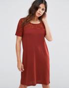 Jdy Kimmie Short Sleeve Lace Dress In Henna - Red