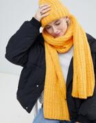 Noisy May Cable Knitted Scarf - Yellow