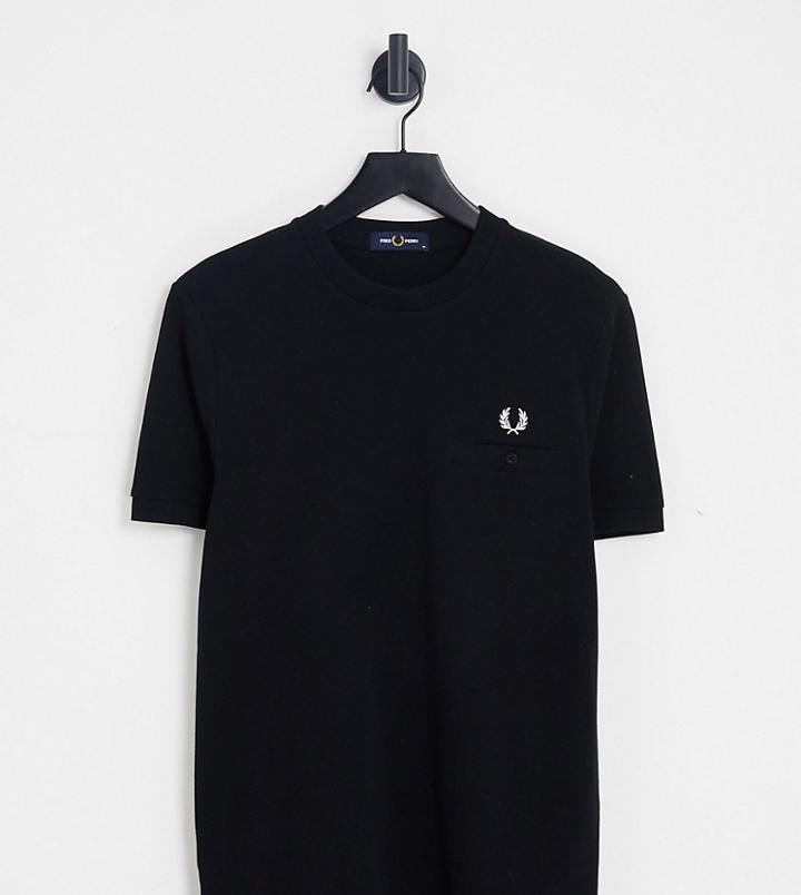 Fred Perry Pocket Detail Pique T-shirt In Black