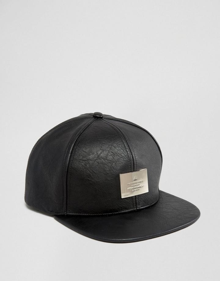 Asos Snapback Cap In Black Faux Leather With Metal Badge - Black