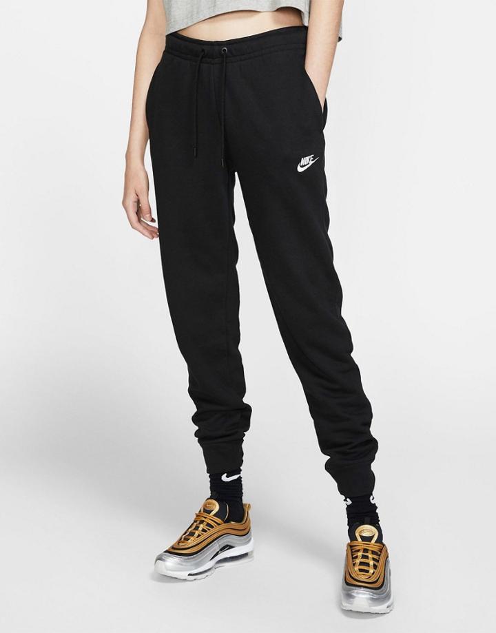 Nike Essentials Black Regular Sweatpants