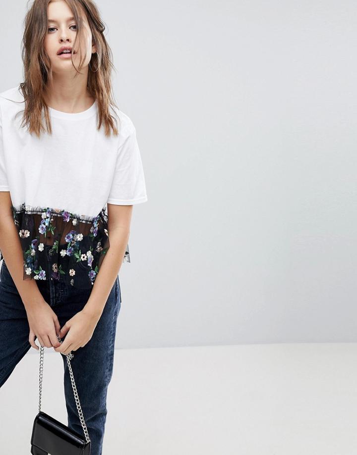 Prettylittlething T-shirt With Floral Mesh - White
