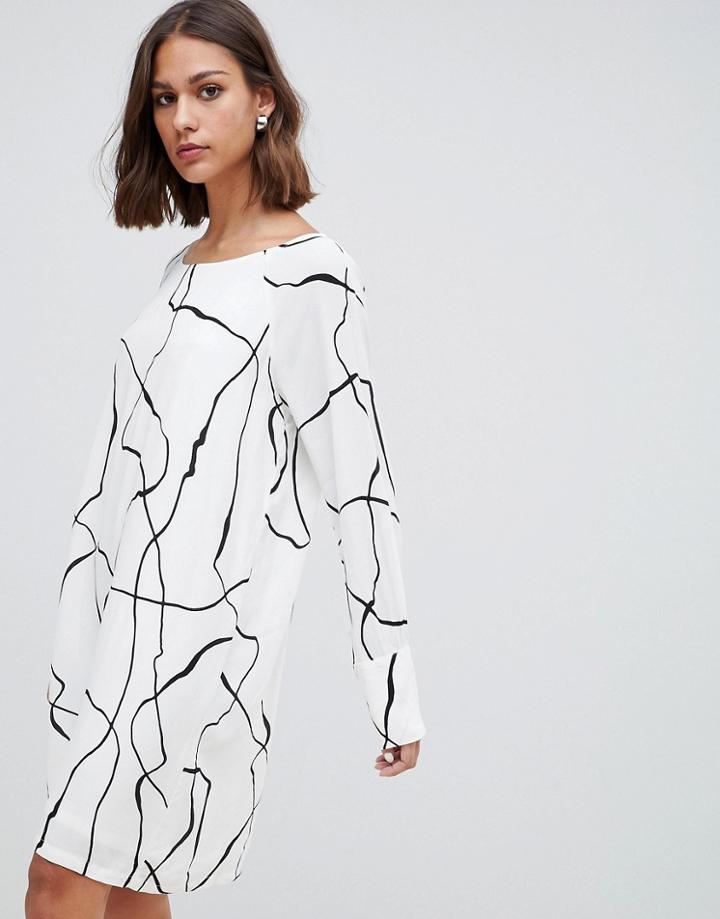 Minimum Graphic Print Shift Dress - White