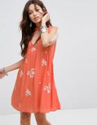 Honey Punch Sleeveless Smock Dress With Choker Neck And Floral Embroidery - Red