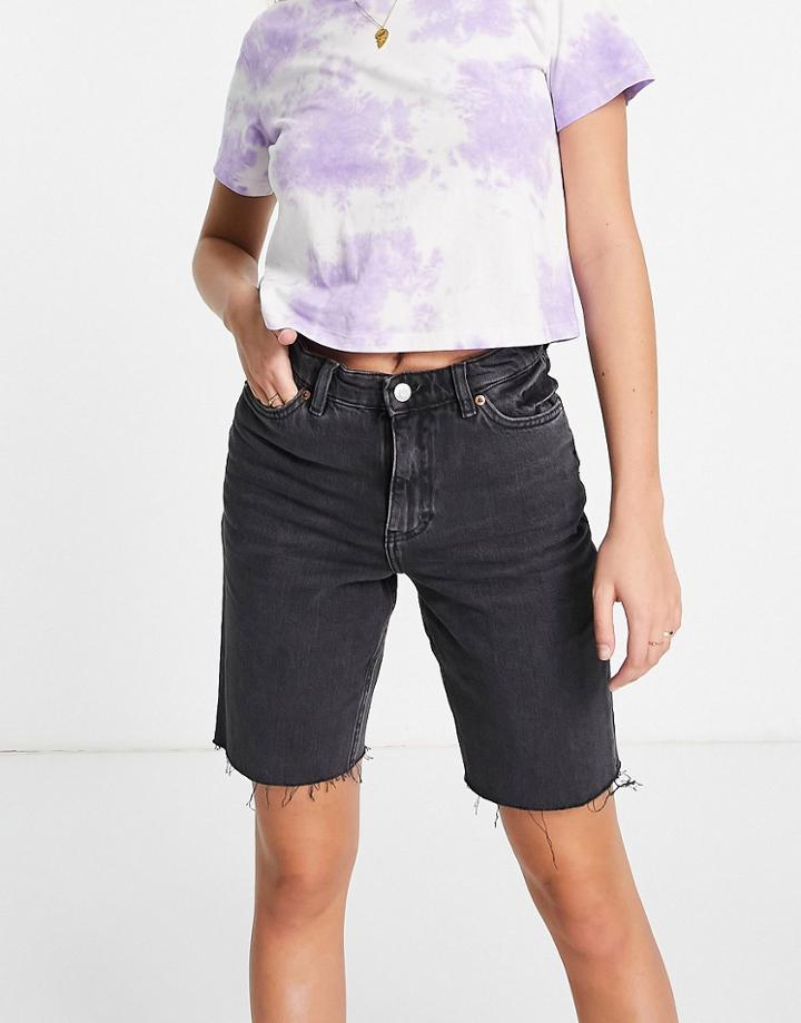 Monki Bea Cotton Longline Denim Shorts In Black Wash - Black