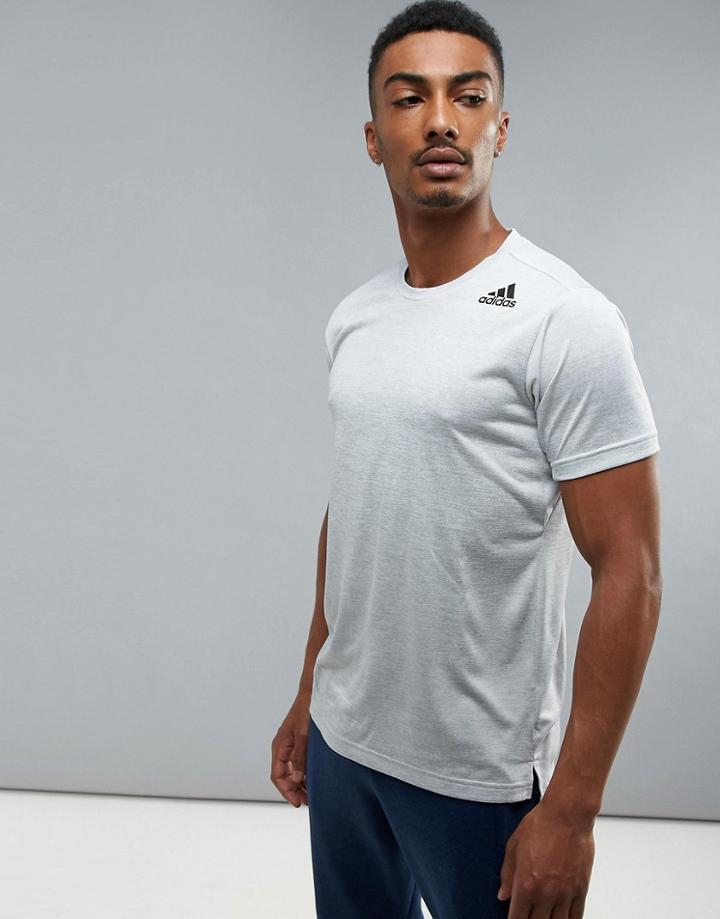 Adidas Training T-shirt In Gradient In White Br4193 - White